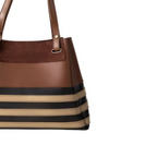 Elegante hellbraune Umhängetasche für Damen 